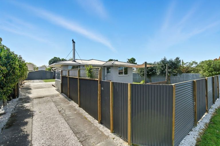 Photo of property in 6 Roswell Place, Islington, Christchurch, 8042