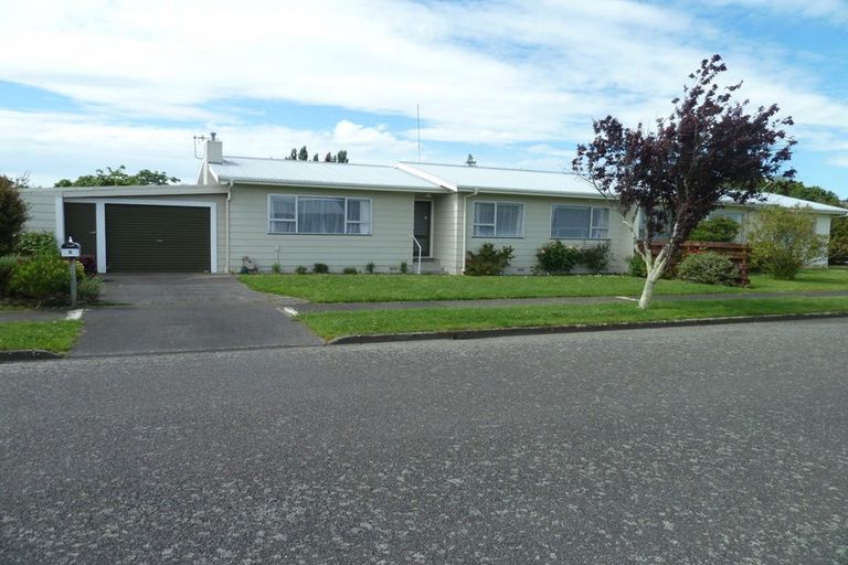 Photo of property in 9 Ferndale Place, Feilding, 4702