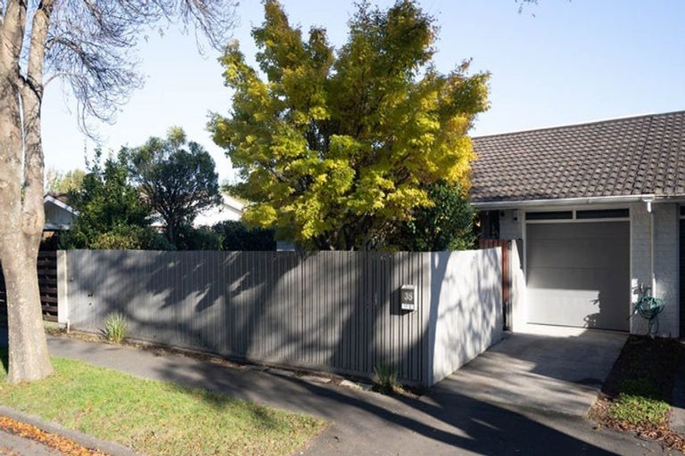 Photo of property in 35 Montclare Avenue, Avonhead, Christchurch, 8042