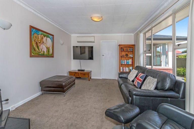Photo of property in 20 Dunstan Crescent, Hornby, Christchurch, 8042