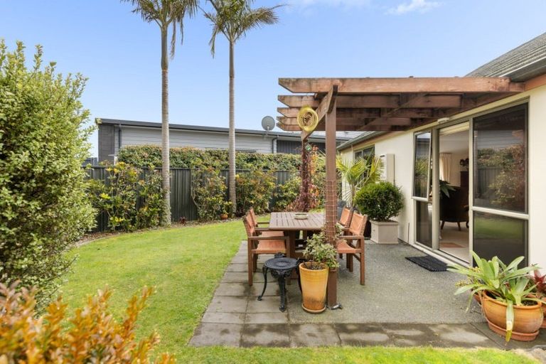 Photo of property in Seacrest, 2/200 Papamoa Beach Road, Papamoa Beach, Papamoa, 3118