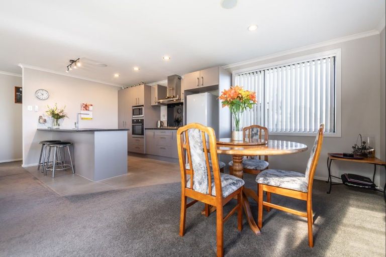 Photo of property in 12 Cabourne Drive, Glenview, Hamilton, 3206