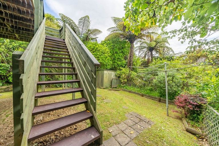 Photo of property in 55 Wyndham Road, Pinehaven, Upper Hutt, 5019