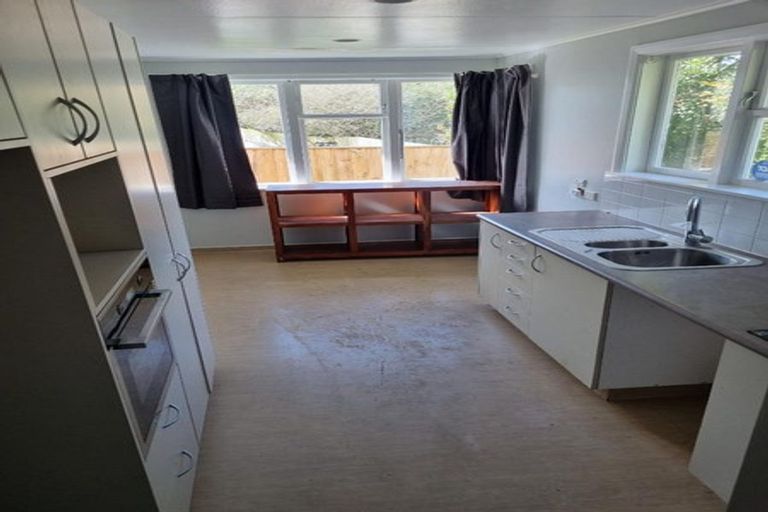 Photo of property in 22b Larsen Street, Otara, Auckland, 2025