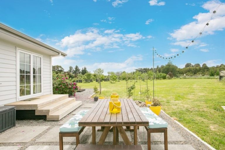 Photo of property in 31 Otawa Drive, West Taratahi, Masterton, 5887