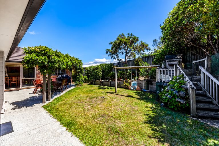 Photo of property in 6 Gerontius Lane, Snells Beach, 0920