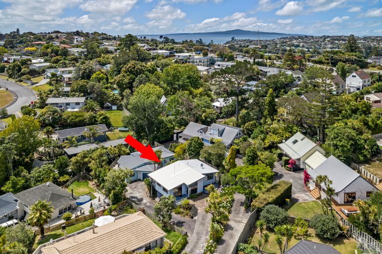 Photo of property in 1/20 Halder Place, Torbay, Auckland, 0632