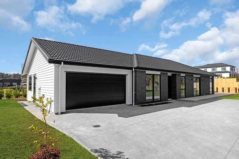 Photo of property in 26 Rongoa Maori Way, Pukekohe, 2120
