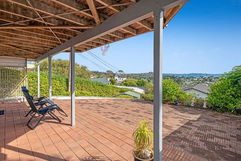 Photo of property in 1/34 Totara Road, Stanmore Bay, Whangaparaoa, 0932