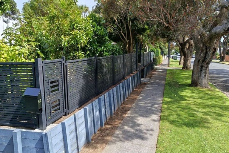 Photo of property in 84 Govett Avenue, Frankleigh Park, New Plymouth, 4310