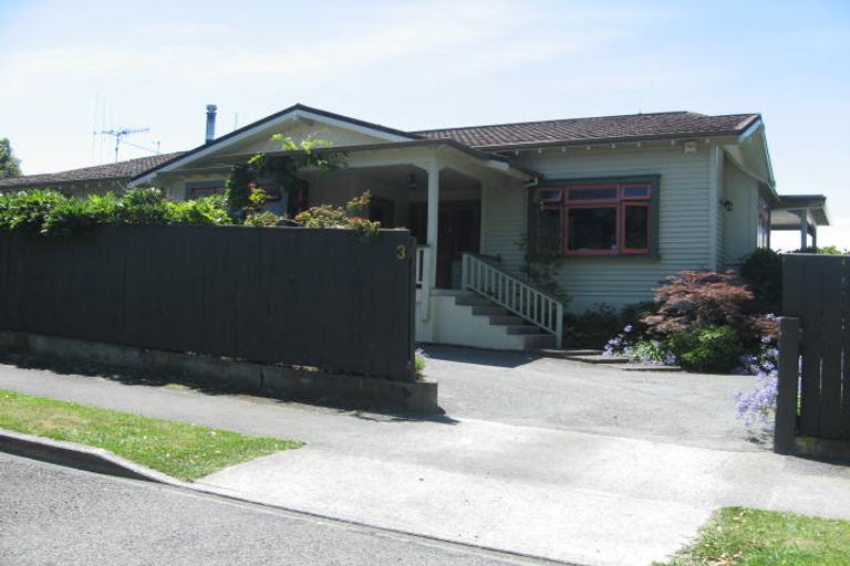 Photo of property in 3 Ranfurly Road, Feilding, 4702