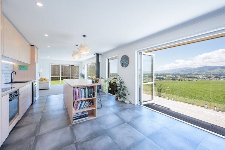 Photo of property in 39c Katania Heights, Brightwater, 7022