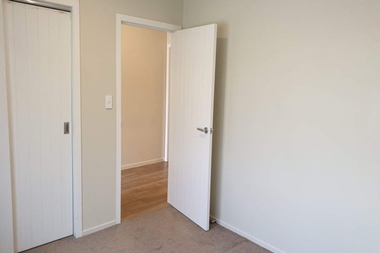 Photo of property in 9/19 Collins Avenue, Tawa, Wellington, 5028