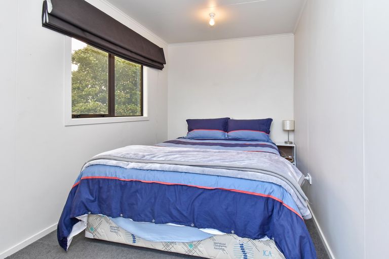 Photo of property in 21 Westside Road, Port Waikato, Tuakau, 2695