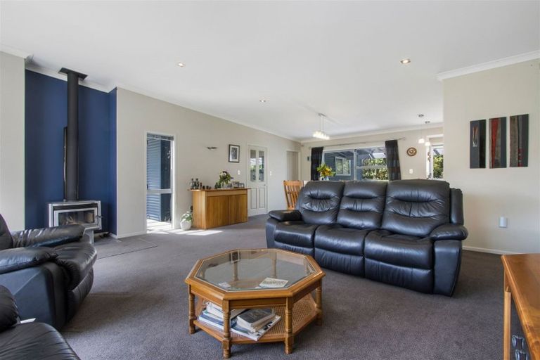 Photo of property in 42 Macmillan Street, Katikati, 3129