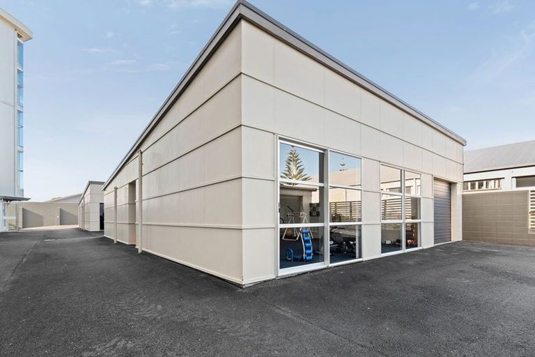 Photo of property in Quarterdeck, 12/4 Buller Street, New Plymouth, 4310