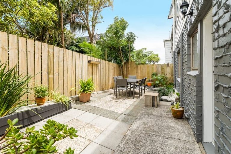 Photo of property in 3/8 Hart Road, Hauraki, Auckland, 0622