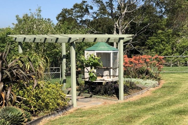 Photo of property in 26 Whangarata Road, Tuakau, 2121