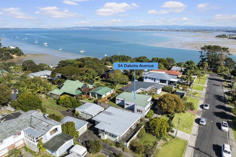 Photo of property in 34 Dakota Avenue, Beach Haven, Auckland, 0626