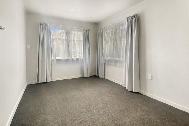 Photo of property in 3 Riverbend Road, Onekawa, Napier, 4110