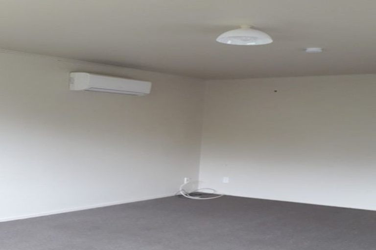 Photo of property in 17 Awanui Street, Hilltop, Taupo, 3330