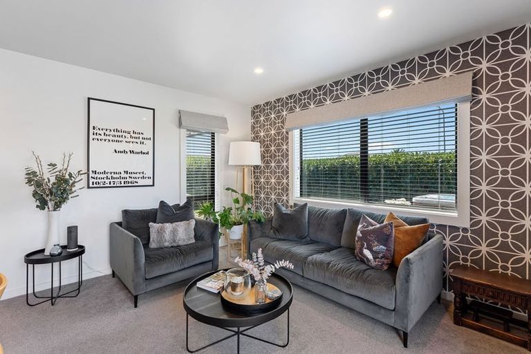 Photo of property in 53 Waipunahau Road, Waikanae, 5036