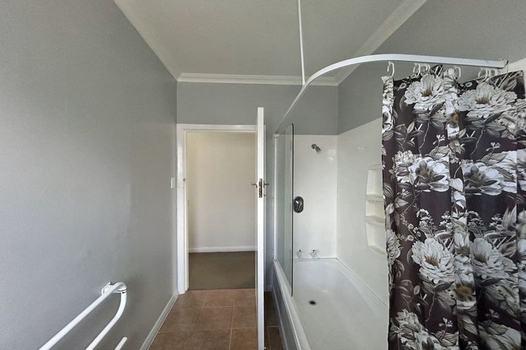 Photo of property in 147 Bartholomew Road, Levin, 5510