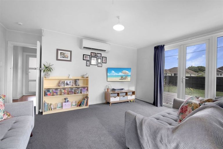 Photo of property in 90 Baynes Street, Burwood, Christchurch, 8083