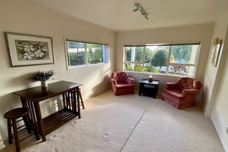 Photo of property in 36 Caithness Place, Farm Cove, Auckland, 2012