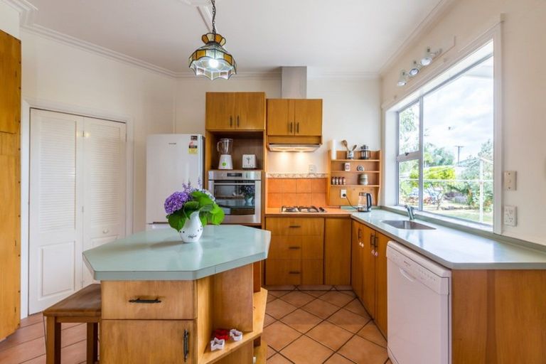 Photo of property in 104 Mayfair Avenue, Mayfair, Hastings, 4122