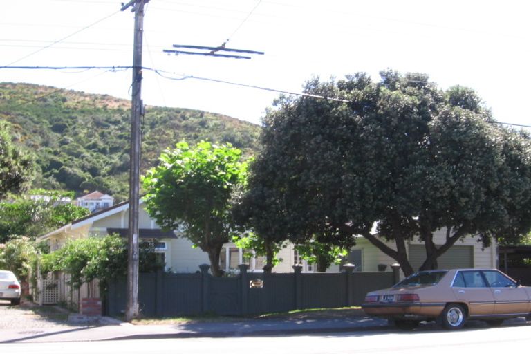 Photo of property in 154 The Parade, Island Bay, Wellington, 6023