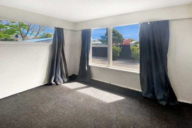 Photo of property in 301 Sawyers Arms Road, Bishopdale, Christchurch, 8053