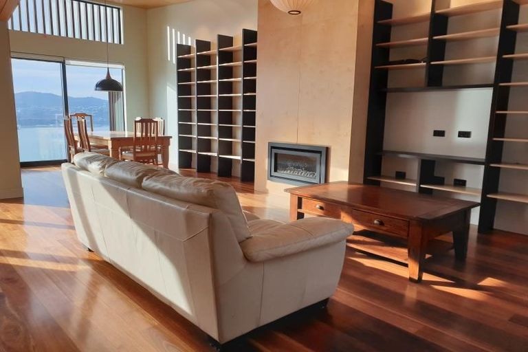 Photo of property in 1b Robieson Lane, Roseneath, Wellington, 6011