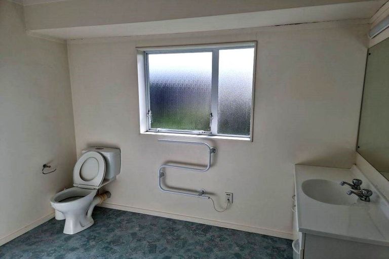 Photo of property in 546 Don Buck Road, Westgate, Auckland, 0614