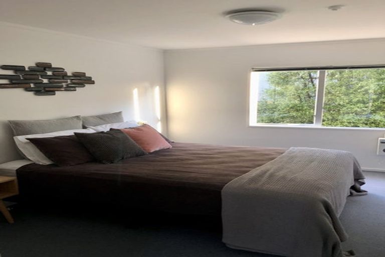 Photo of property in 5/3 Kelvin Grove, Te Aro, Wellington, 6011