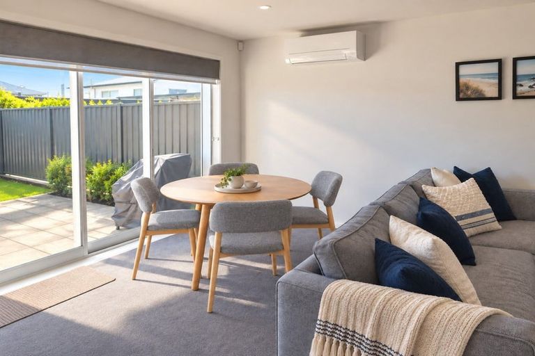 Photo of property in 8 Torea Place, Kenepuru, Porirua, 5022
