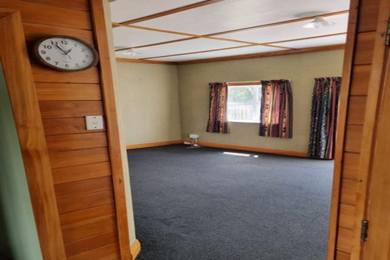Photo of property in 25a Palmer Crescent, Silverstream, Upper Hutt, 5019