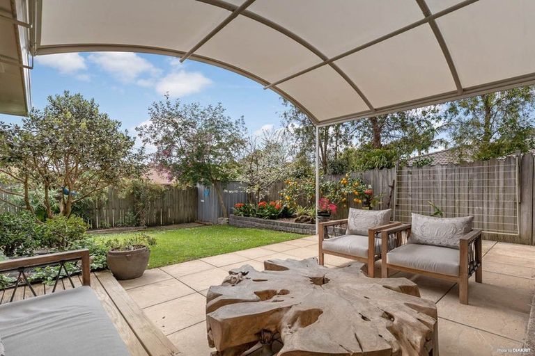 Photo of property in 4 Amherst Place, Albany, Auckland, 0632