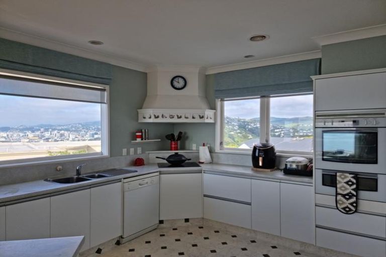 Photo of property in 29 Rama Crescent, Khandallah, Wellington, 6035