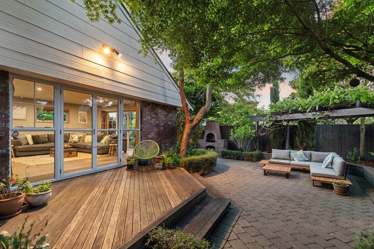 Photo of property in 4 Raxworthy Street, Ilam, Christchurch, 8041