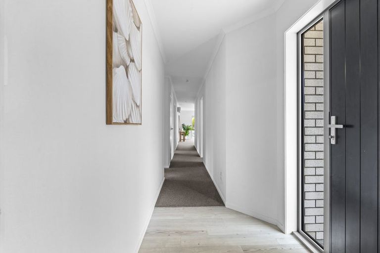 Photo of property in 7 Totarahoe Lane, Whalers Gate, New Plymouth, 4310
