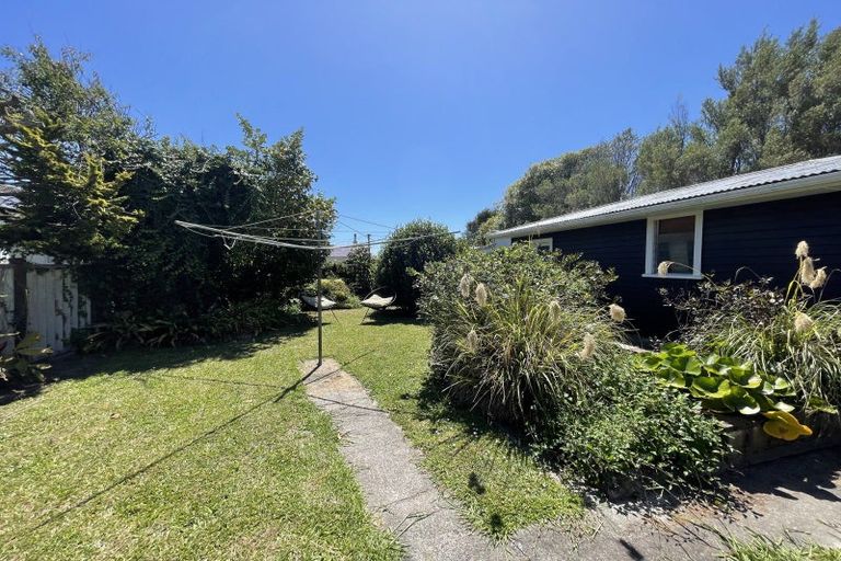 Photo of property in 35 Aotaki Street, Otaki, 5512