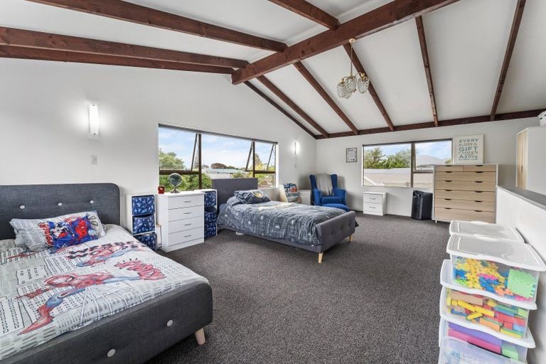 Photo of property in 3 Dennis Grove, Paraparaumu Beach, Paraparaumu, 5032