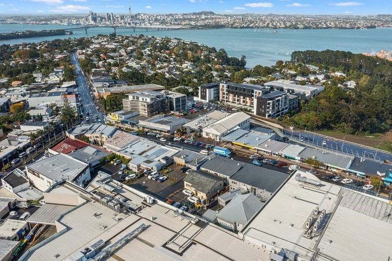 Photo of property in 9/27 Mokoia Road, Birkenhead, Auckland, 0626