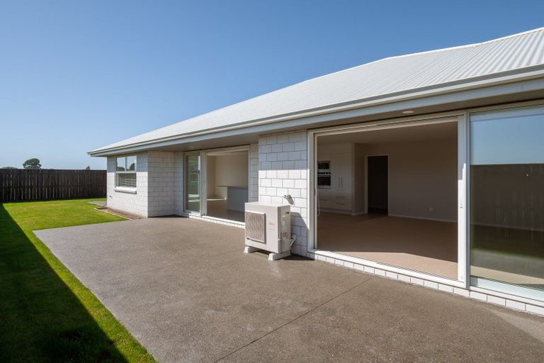 Photo of property in 14 Whitehall Drive, Springlands, Blenheim, 7201