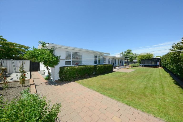 Photo of property in 1 Yardley Street, Avonhead, Christchurch, 8042