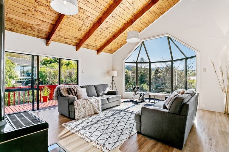 Photo of property in 24 Cherry Lane, Acacia Bay, Taupo, 3330