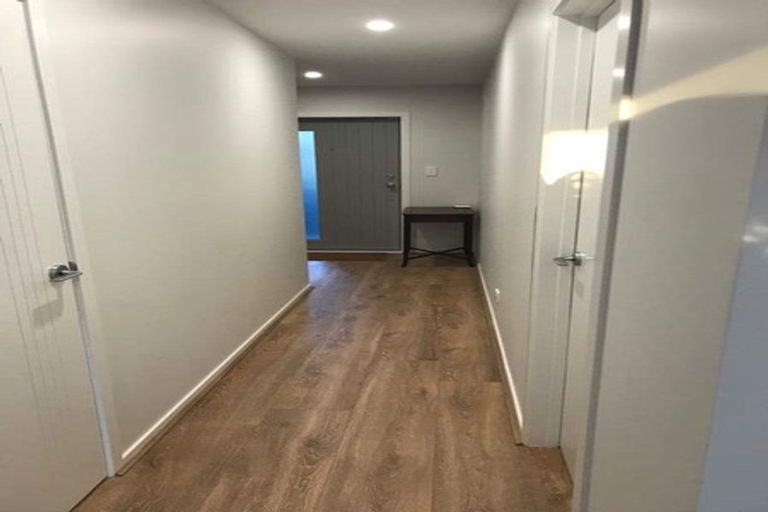 Photo of property in 1/19 Ruakiwi Road, Hamilton Lake, Hamilton, 3204