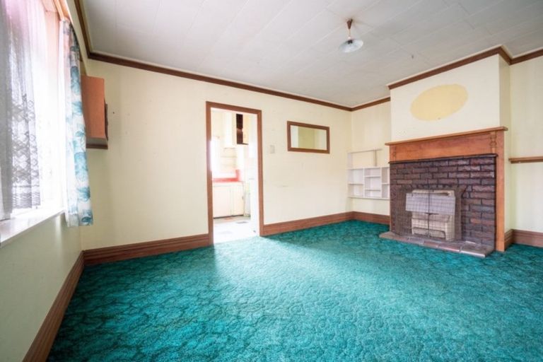 Photo of property in 98 Wood Street, Takaro, Palmerston North, 4410