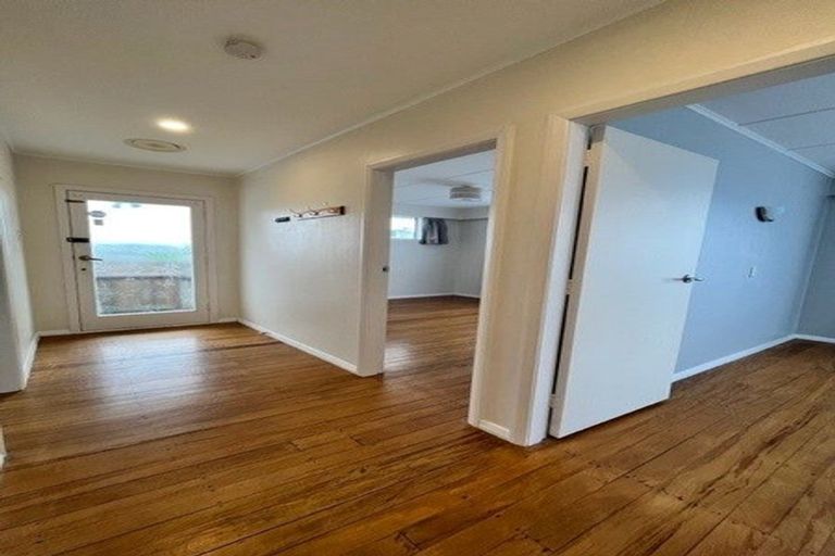 Photo of property in 21 Maple Grove, Maungaraki, Lower Hutt, 5010